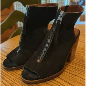 Lucky Brand Obaha Black Suede Leather Peep Toe Front Zip Booties Size 7 M